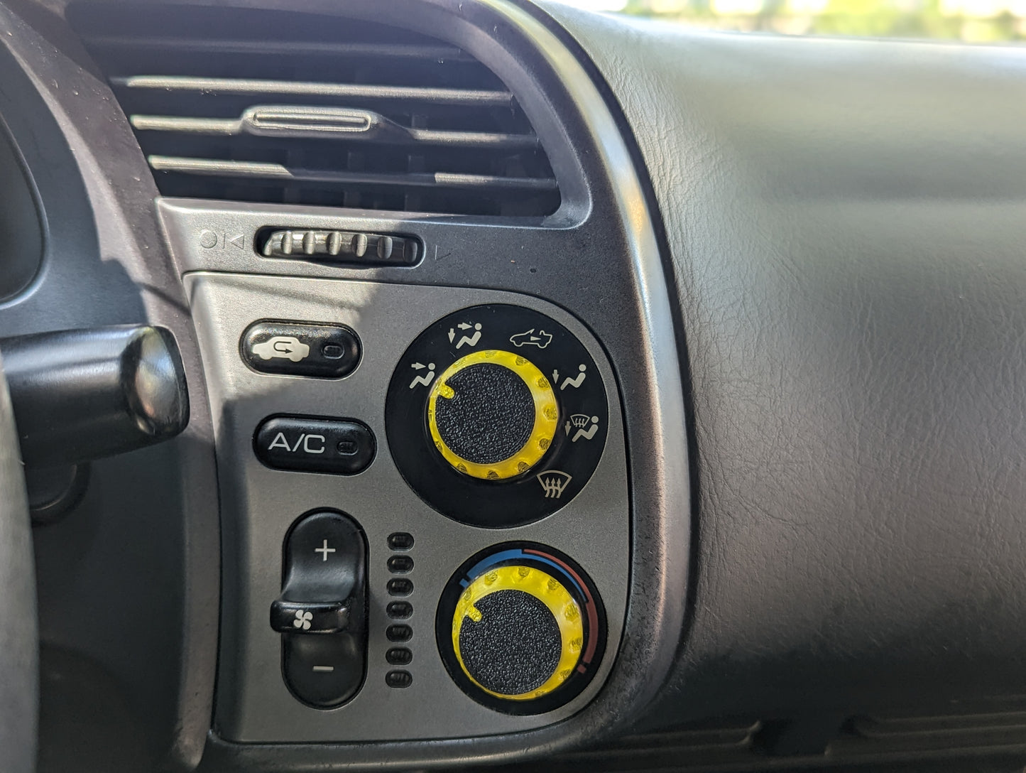 Honda S2000 Climate Control Knobs